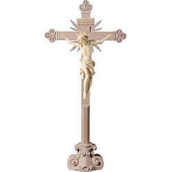 Cristo Pisa en cruz barroca con rayos en peana y Titulus Crucis en hebreo - latín - griego